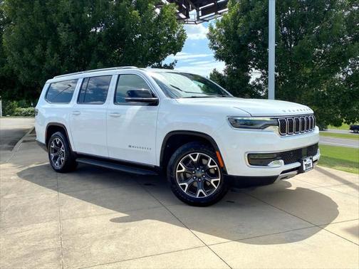 2023 Jeep Wagoneer L Series III 4x2
