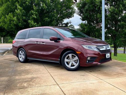 Deep Scarlet Pearl 2019 Honda Odyssey EX-L
