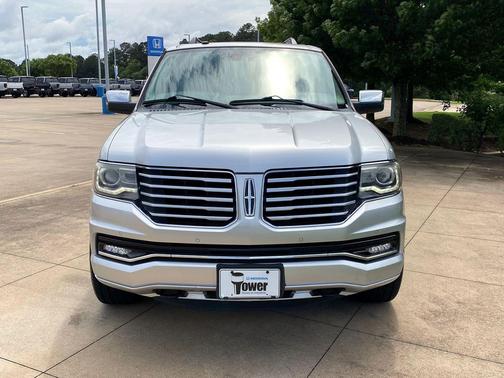 Ingot Silver Metallic 2017 Lincoln Navigator Select