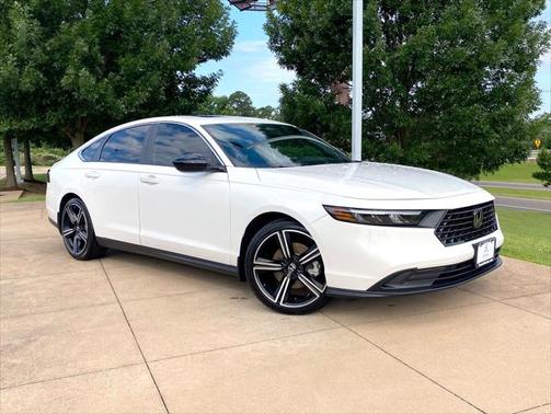 2023 Honda Accord Hybrid Base