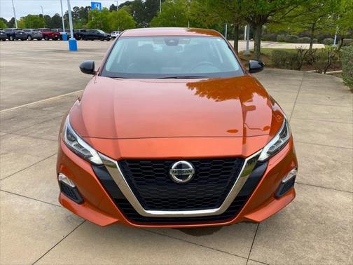 2022 Nissan Altima SR FWD