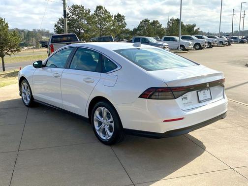 2025 Honda Accord LX 1.5T