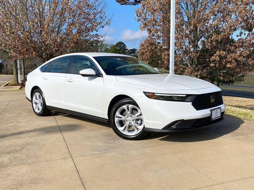 2025 Honda Accord LX 1.5T