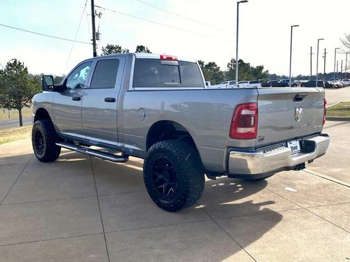 2024 RAM 2500 Tradesman Crew Cab 4x4 6'4' Box