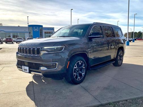 2023 Jeep Wagoneer Series III 4x2