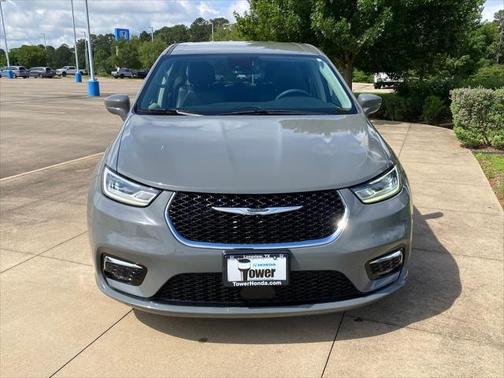 2022 Chrysler Pacifica Hybrid Touring L