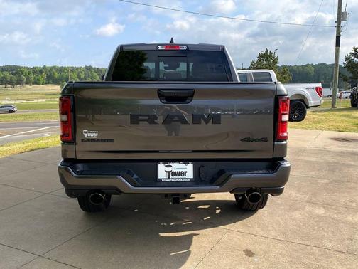 Granite Crystal Metallic Clearcoat 2025 RAM 1500 Laramie