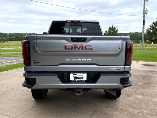 Sterling Metallic 2024 GMC Sierra 2500 AT4