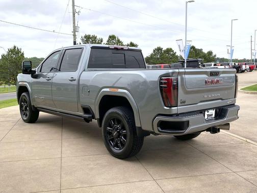 Sterling Metallic 2024 GMC Sierra 2500 AT4