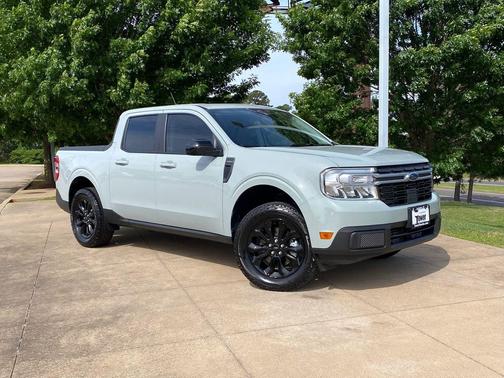 Cactus Gray 2024 Ford Maverick Lariat