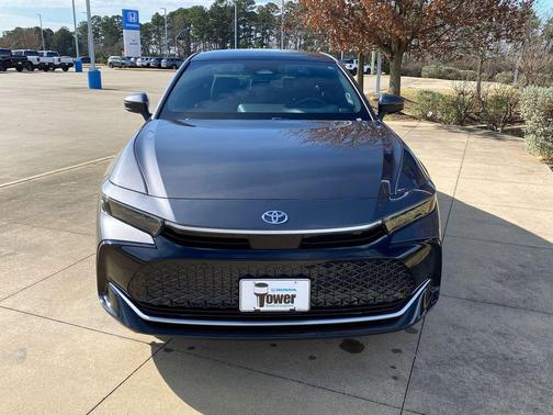 2023 Toyota Crown Platinum