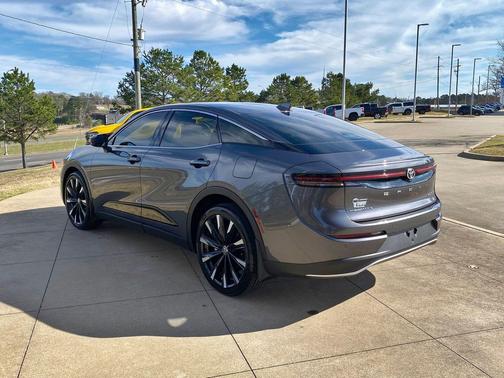 2023 Toyota Crown Platinum