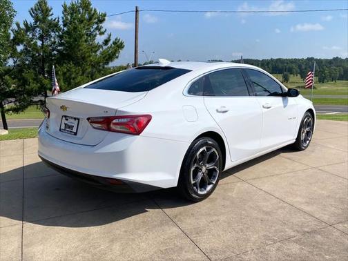 2022 Chevrolet Malibu FWD LT