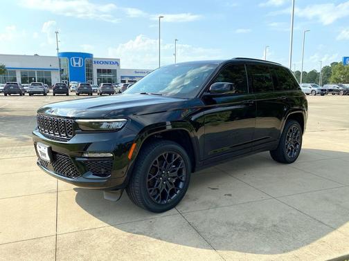 2025 Jeep Grand Cherokee Summit