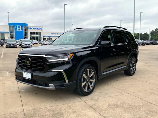 Crystal Black Pearl 2025 Honda Pilot Touring 8-Passenger