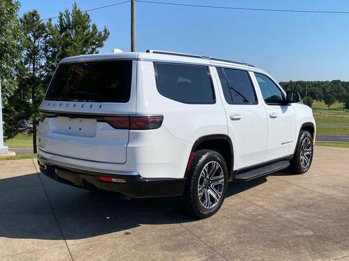 Bright White Clearcoat 2023 Jeep Wagoneer Series I 4x4