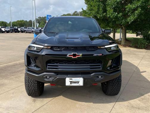Black 2026 Chevrolet Colorado ZR2