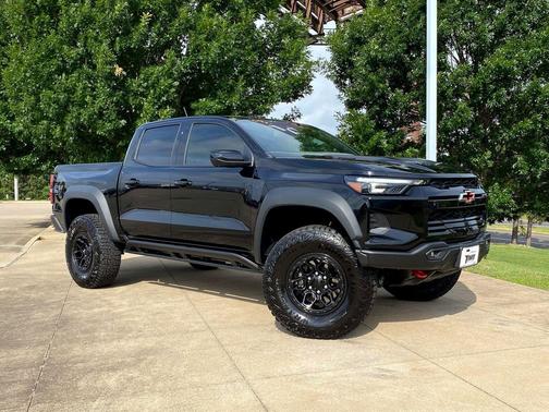 Black 2026 Chevrolet Colorado ZR2