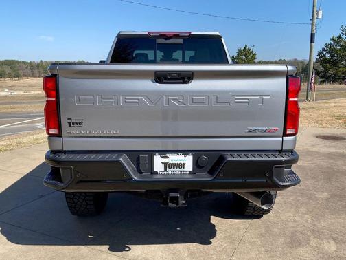 2025 Chevrolet Silverado 2500 4WD Crew Cab Standard Bed ZR2