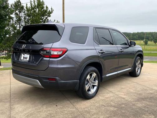 Sonic Gray Pearl 2024 Honda Pilot EX-L 7 Passenger