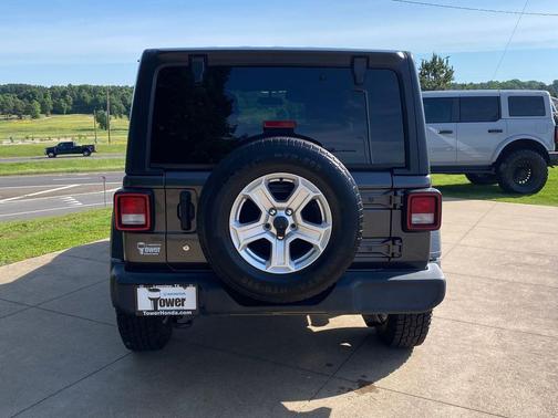 Granite Crystal Metallic Clearcoat 2020 Jeep Wrangler Unlimited Sport