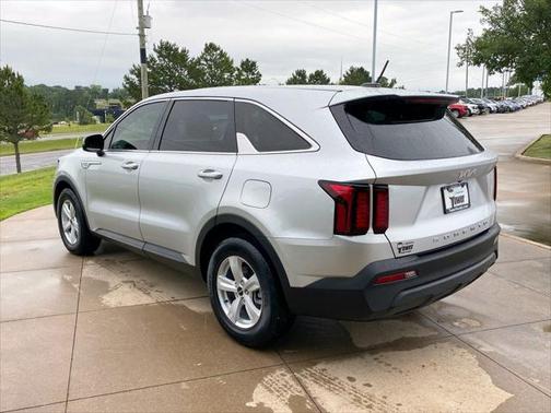 2022 Kia Sorento LX