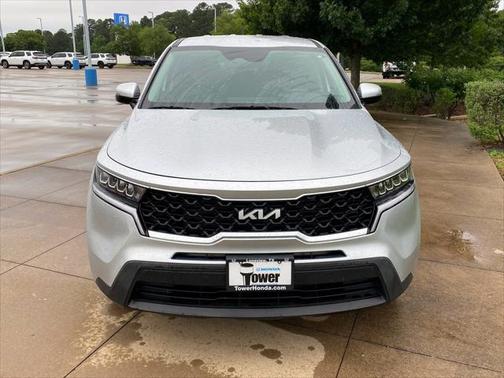 2022 Kia Sorento LX