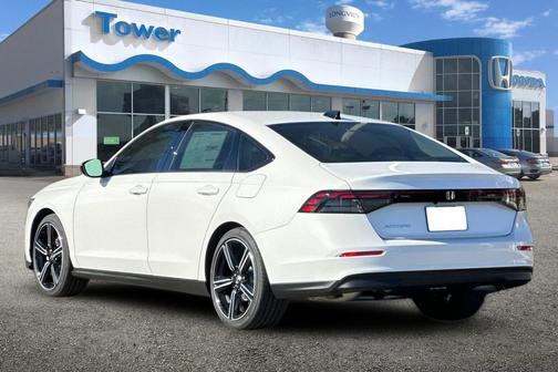 Platinum White Pearl 2026 Honda Accord SE