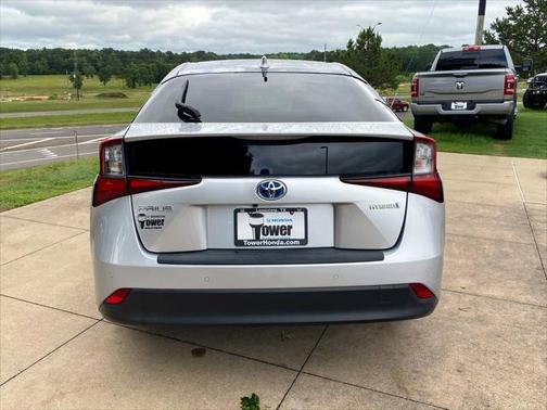 2020 Toyota Prius LE