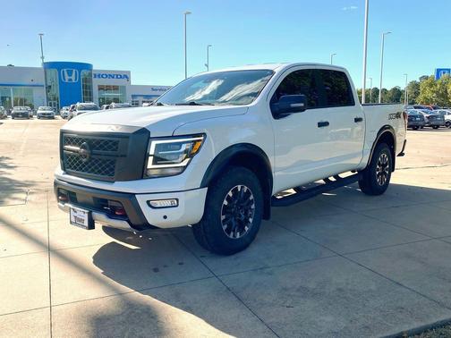 2022 Nissan Titan PRO-4X