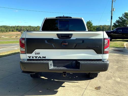 2022 Nissan Titan PRO-4X