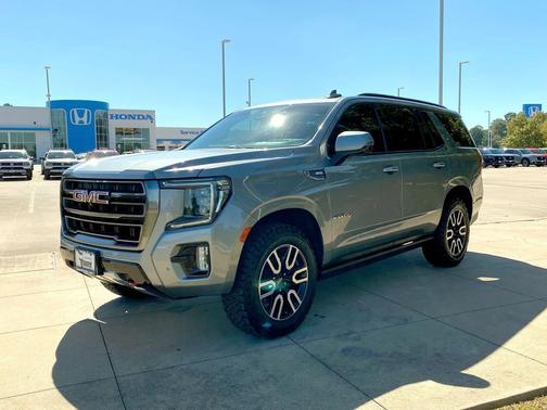 2023 GMC Yukon 4WD AT4