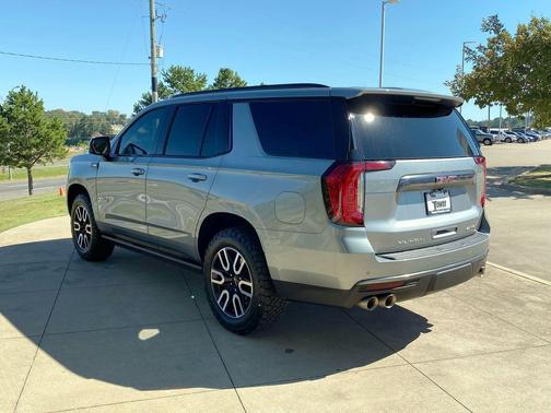 2023 GMC Yukon 4WD AT4