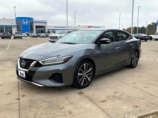 2023 Nissan Maxima SL