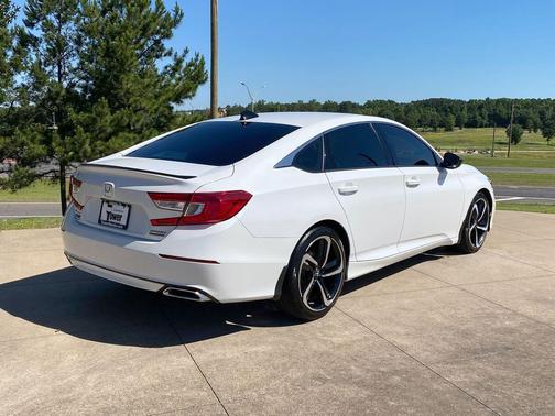 Platinum White Pearl 2022 Honda Accord Sport SE 1.5T