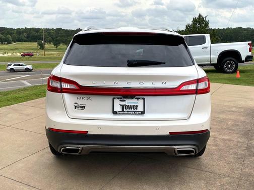 White Platinum Clearcoat Metallic 2016 Lincoln MKX Reserve