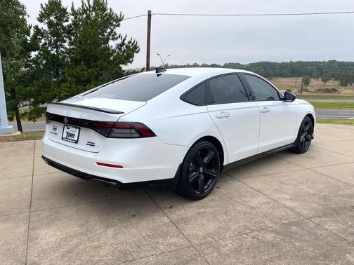2023 Honda Accord Hybrid Base