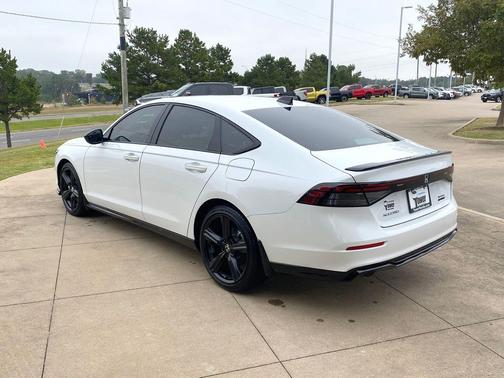 2023 Honda Accord Hybrid Base