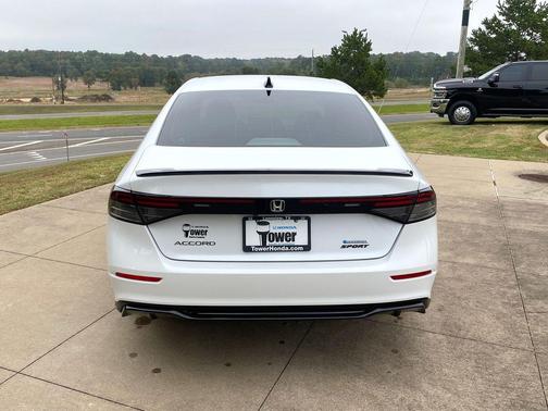 2023 Honda Accord Hybrid Base