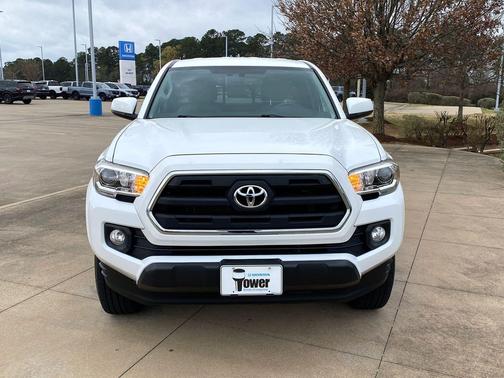 2017 Toyota Tacoma SR5