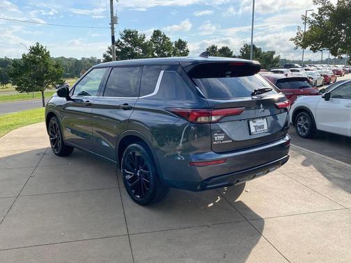 2024 Mitsubishi Outlander SE Black Edition S-AWC