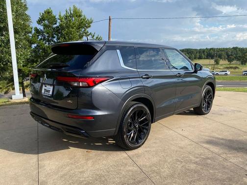 2024 Mitsubishi Outlander SE Black Edition S-AWC