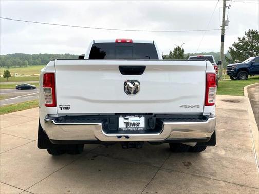 2024 RAM 3500 Tradesman Crew Cab 4x4 8' Box