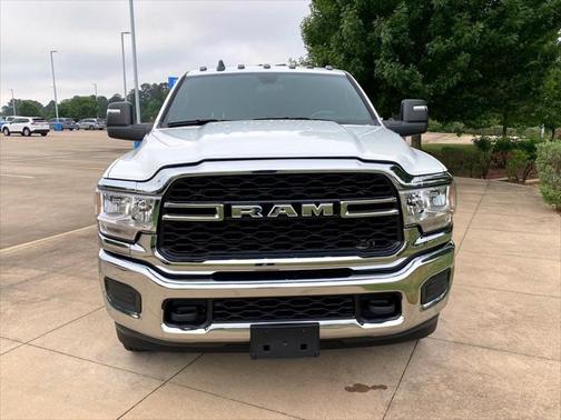 2024 RAM 3500 Tradesman Crew Cab 4x4 8' Box