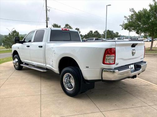 2024 RAM 3500 Tradesman Crew Cab 4x4 8' Box