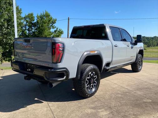 2024 GMC Sierra 2500 AT4