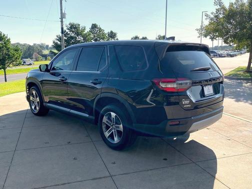 2024 Honda Pilot EX-L 7 Passenger