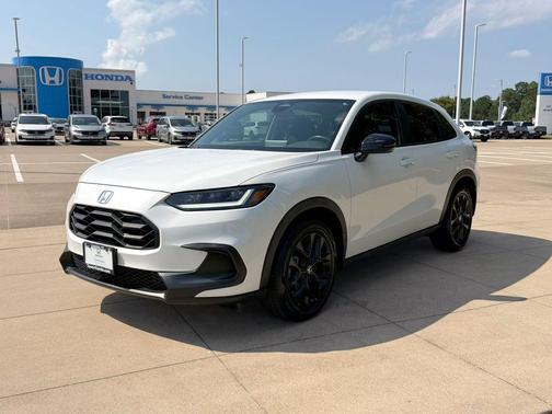 Platinum White Pearl 2023 Honda HR-V 2WD Sport