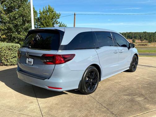 2023 Honda Odyssey Sport