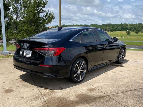 Crystal Black Pearl 2024 Honda Civic Touring